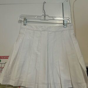 Aritzia White Pleated Mini Skirt